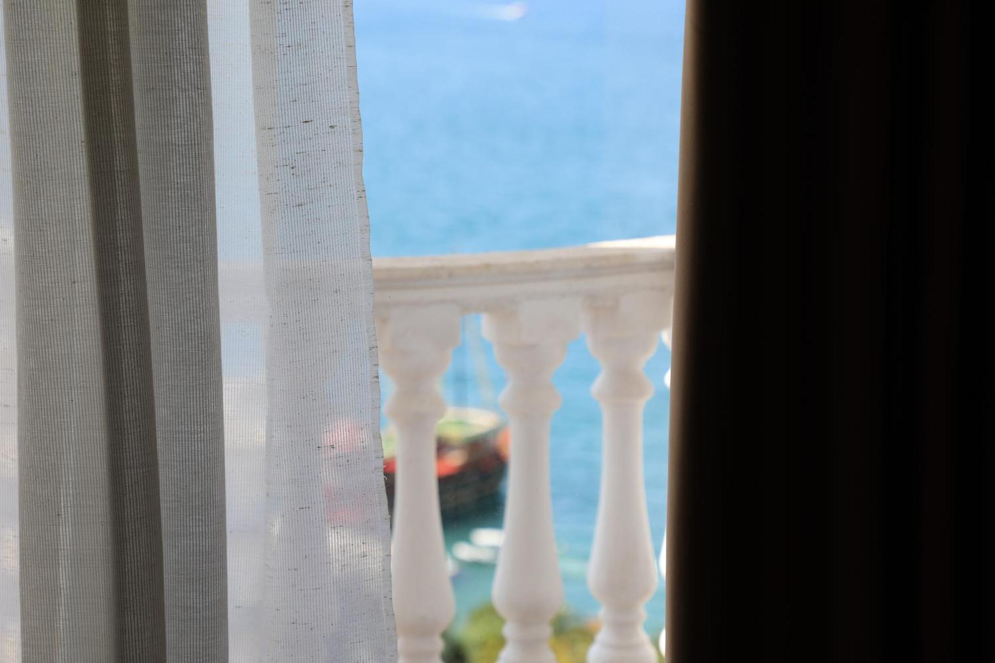 Saranda Apartaments Meta エクステリア 写真
