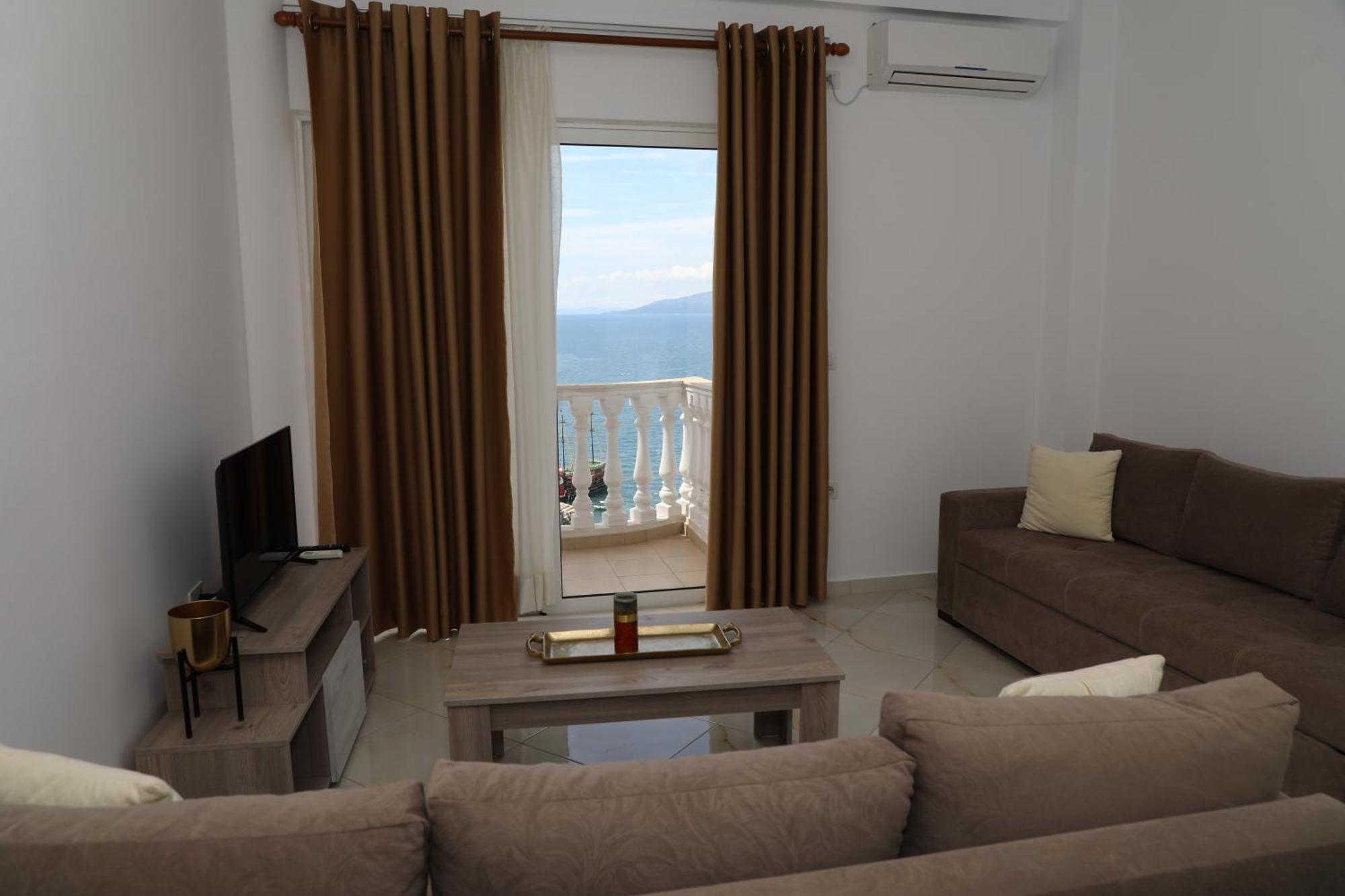 Saranda Apartaments Meta エクステリア 写真